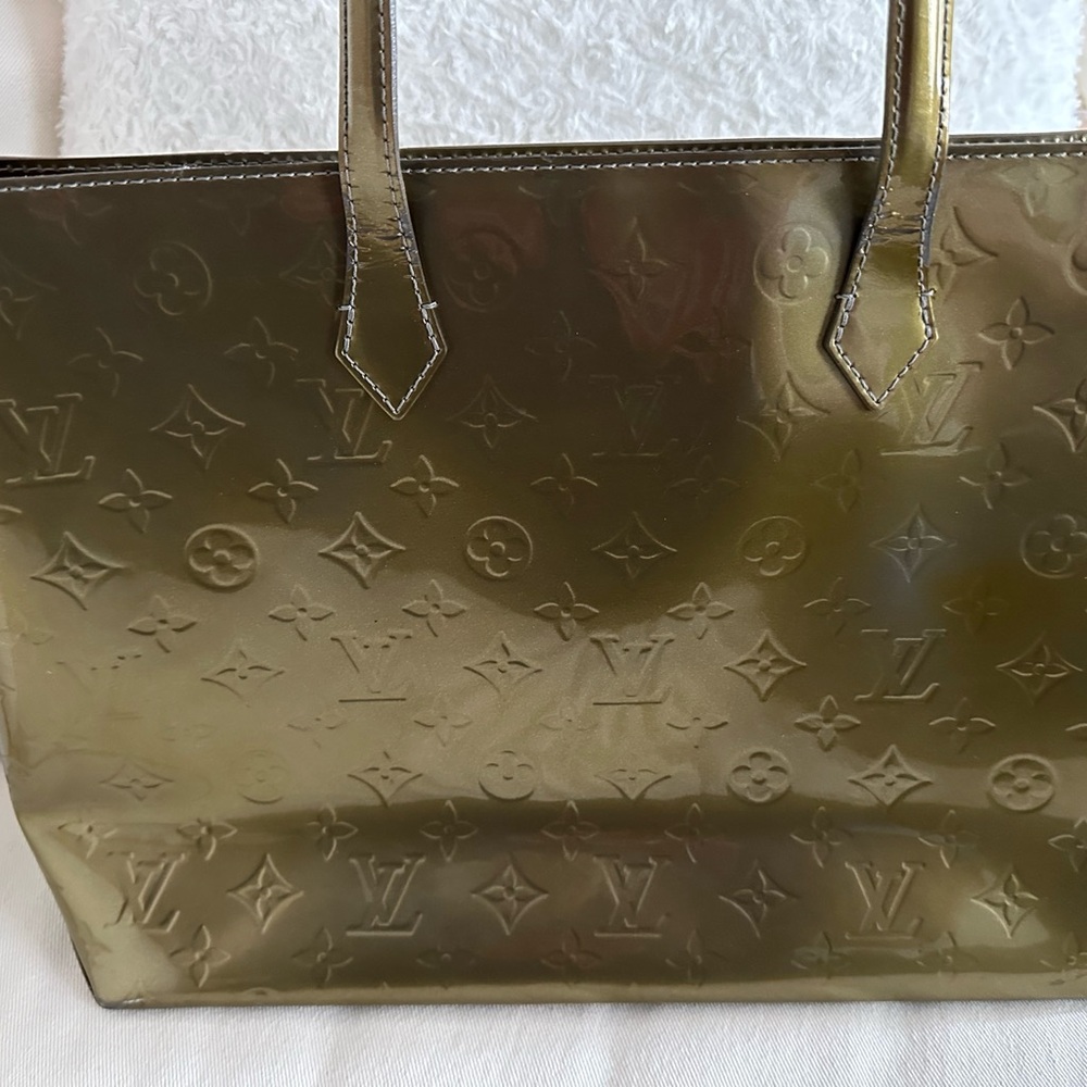 Louis Vuitton Green Reade MM Vernis Tote - Picture 2 of 9